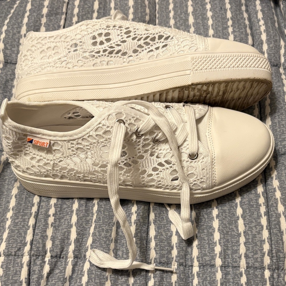 White Lace Women's Sneakers